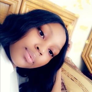 Meet your Posher, Areneisha